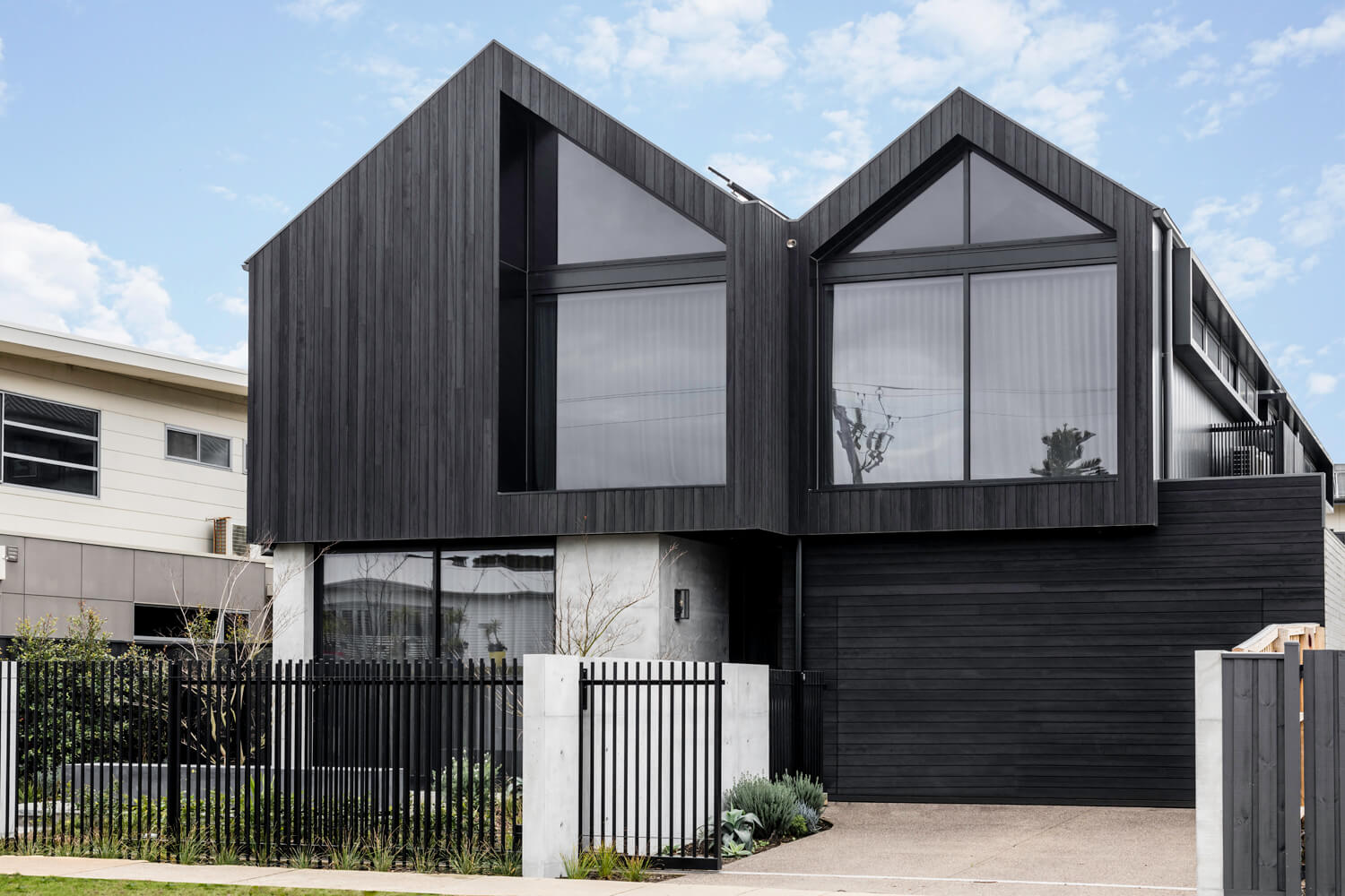 Home1_Truform- Bell St exterior-1