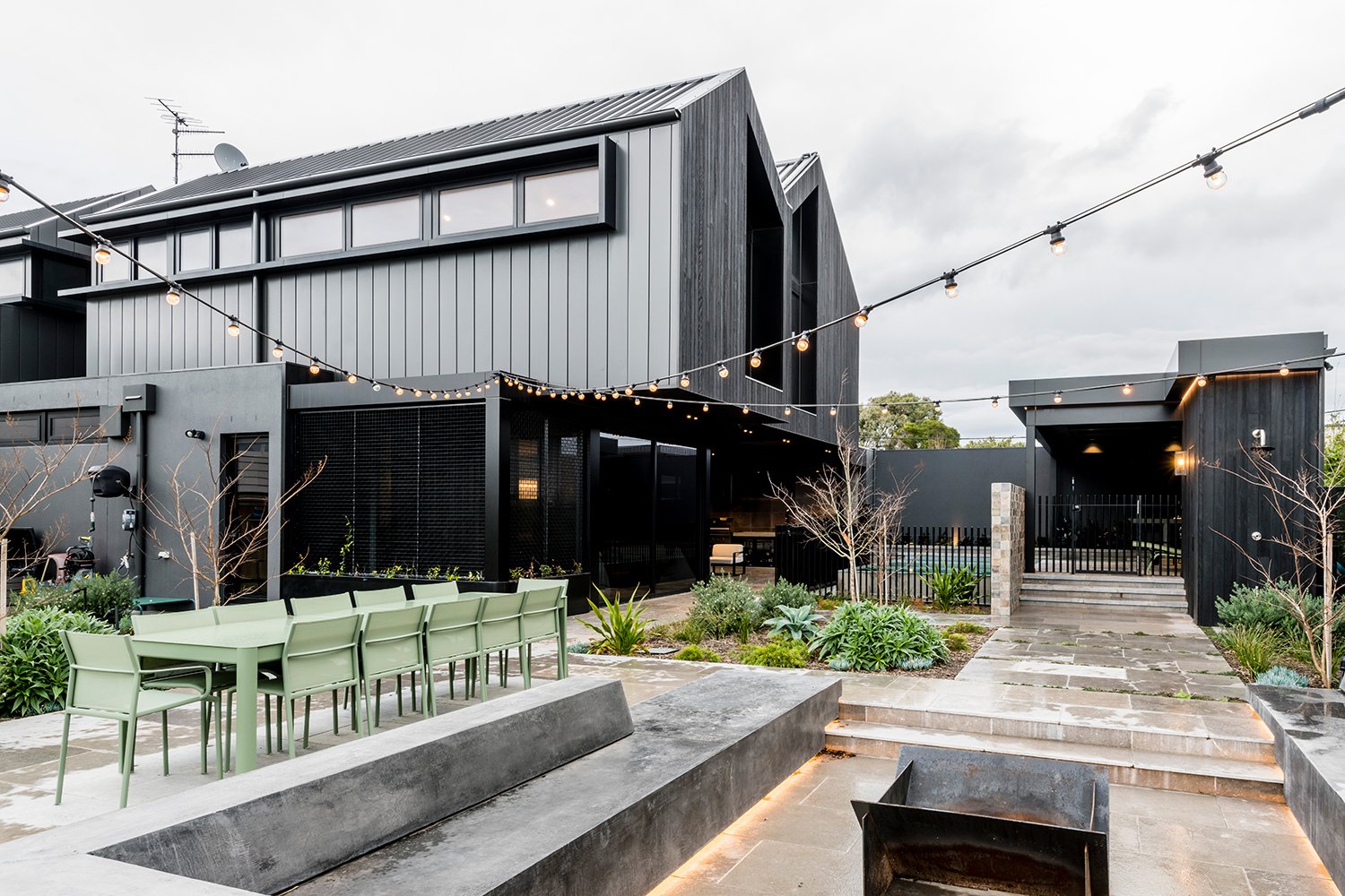 Truform--Bell-St-exterior-28