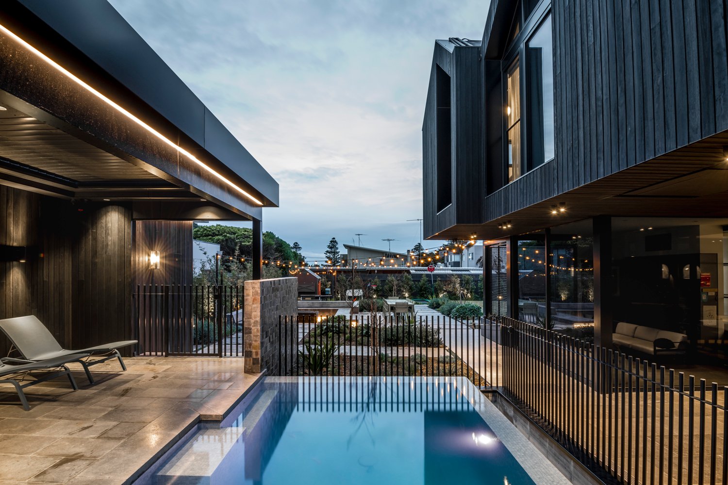 Truform--Bell-St-exterior-44